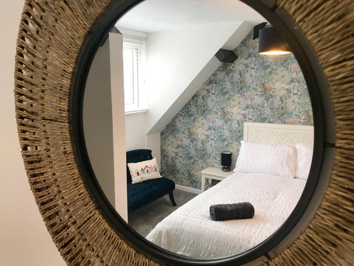 The Beach Hut - 1 Bedroom Apartment Near The Beach Борнмут Экстерьер фото