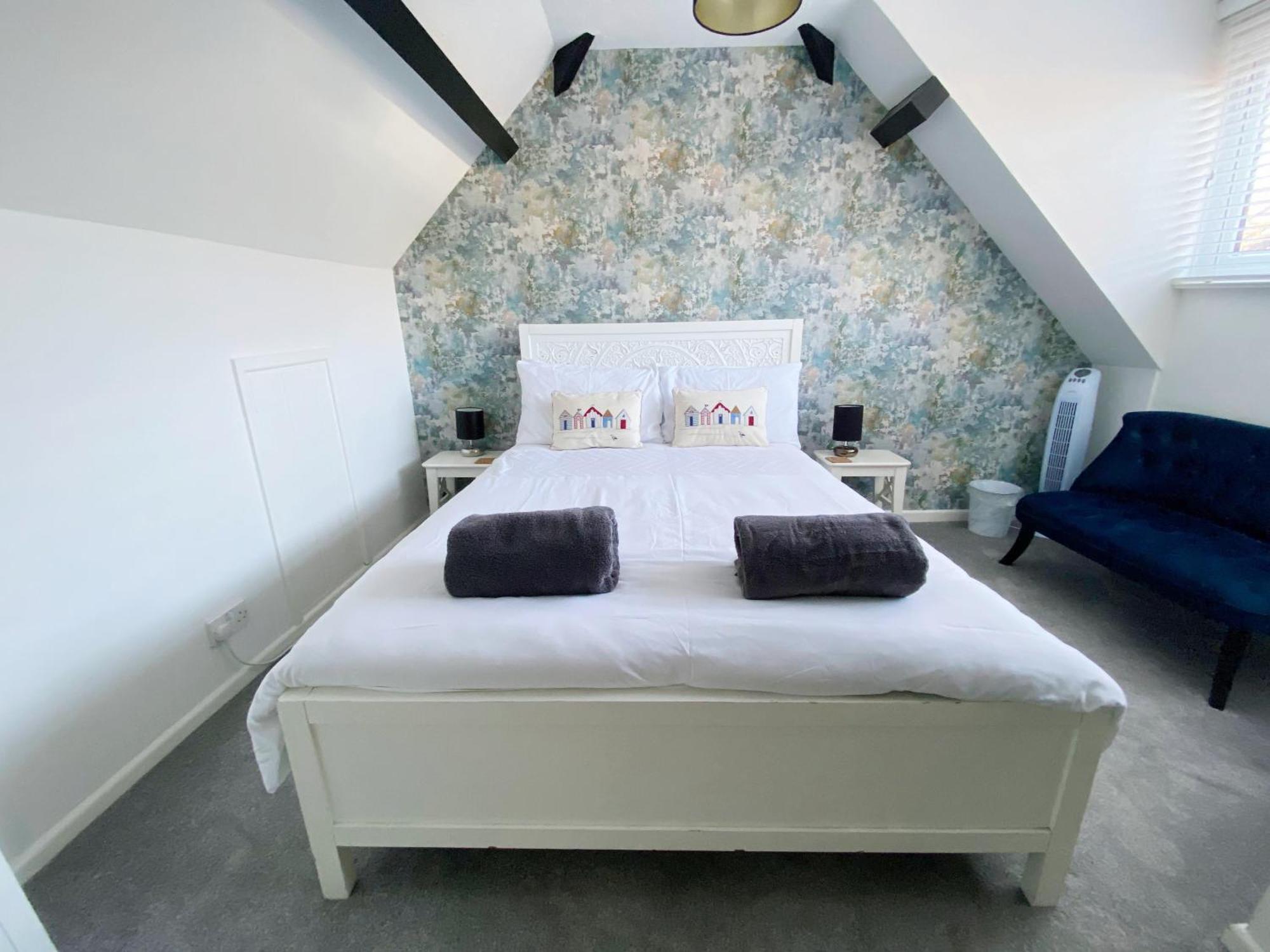 The Beach Hut - 1 Bedroom Apartment Near The Beach Борнмут Экстерьер фото